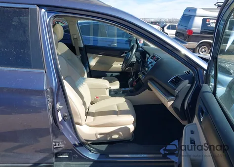 2015 Subaru Outback 2.5I Limited z USA, uszkodzony, nr VIN 4S4BSBNC8F3253748